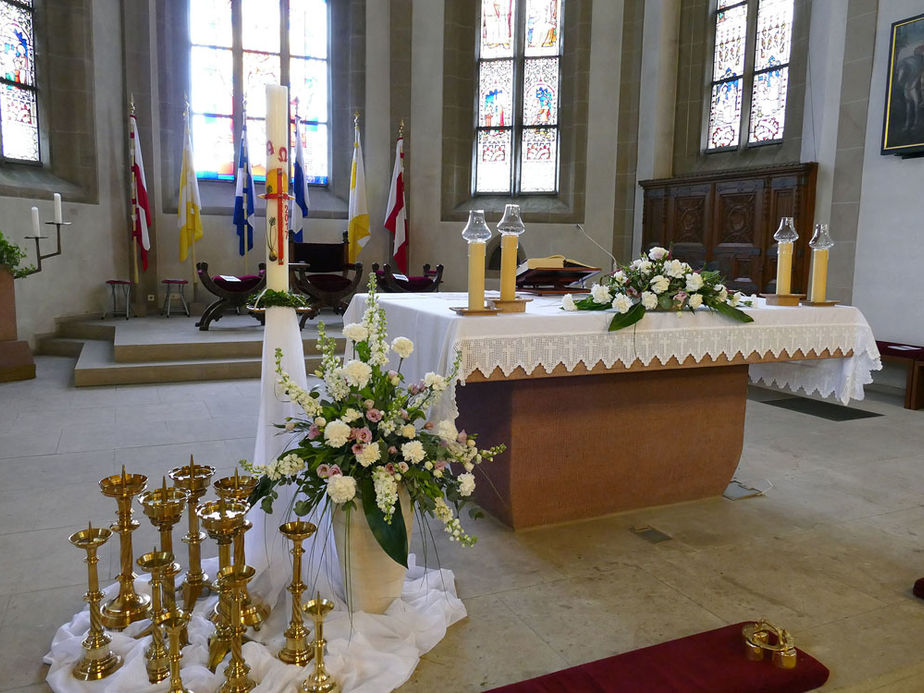 1. Heilige Kommunion in St. Crescentius (Foto: Karl-Franz Thiede)